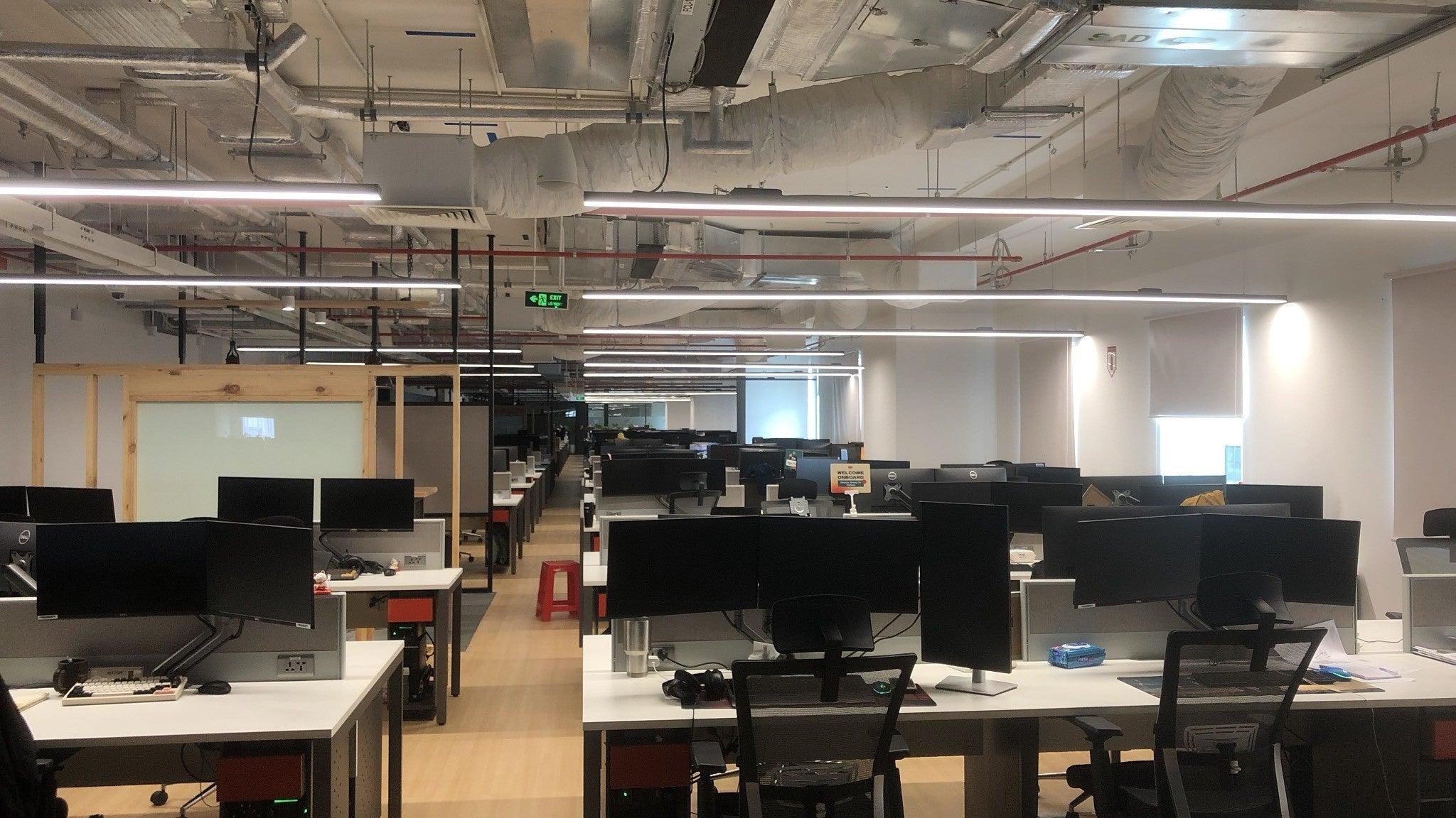 Dự án 245 arm màn hình T6 Pro Dual (tòa Etown - TPHCM)