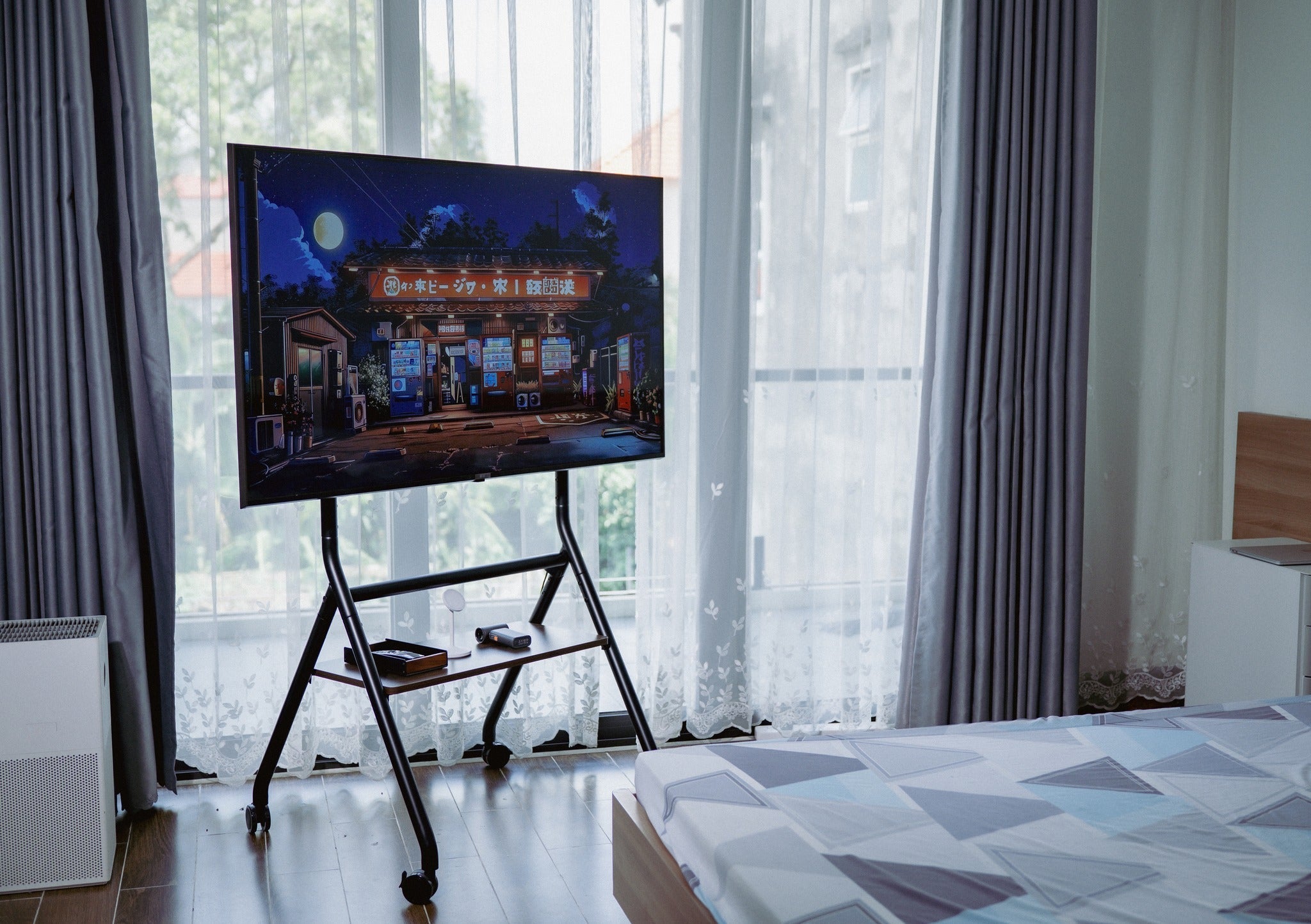 Giá treo tivi di động: Không chỉ treo tivi mà còn tăng hiệu suất, tăng kết nối