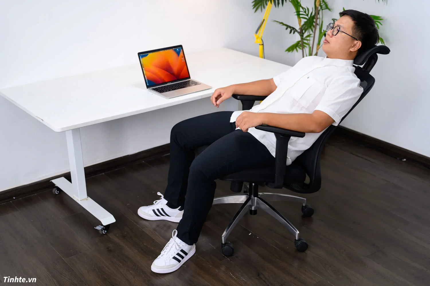 4 dấu hiệu bạn cần thay ghế ngồi làm việc ngay lập tức