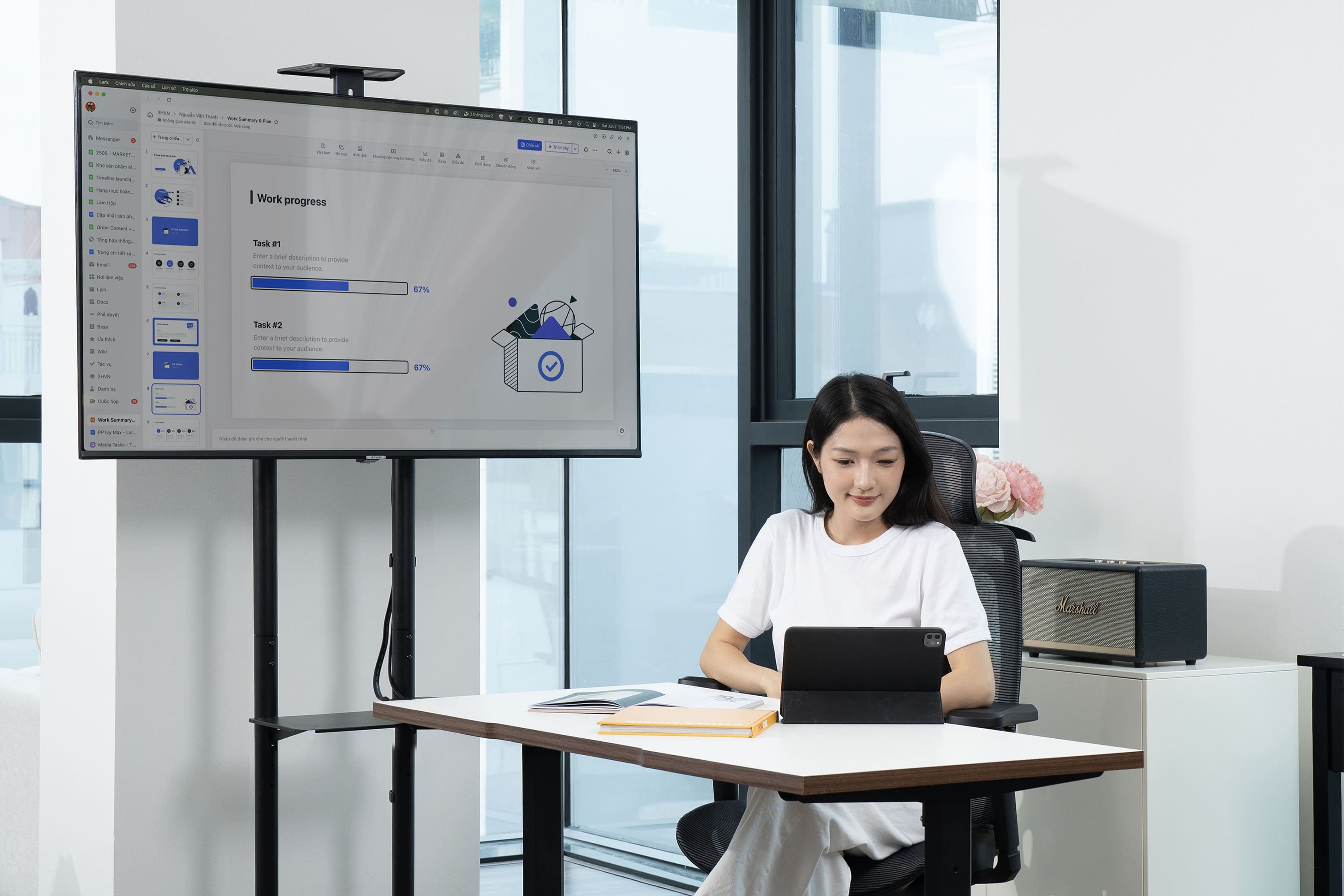 Giá treo tivi di động HyperWork Core Stand: Thuộc Core Collection, bền bỉ, tiện ích cho văn phòng, trường học