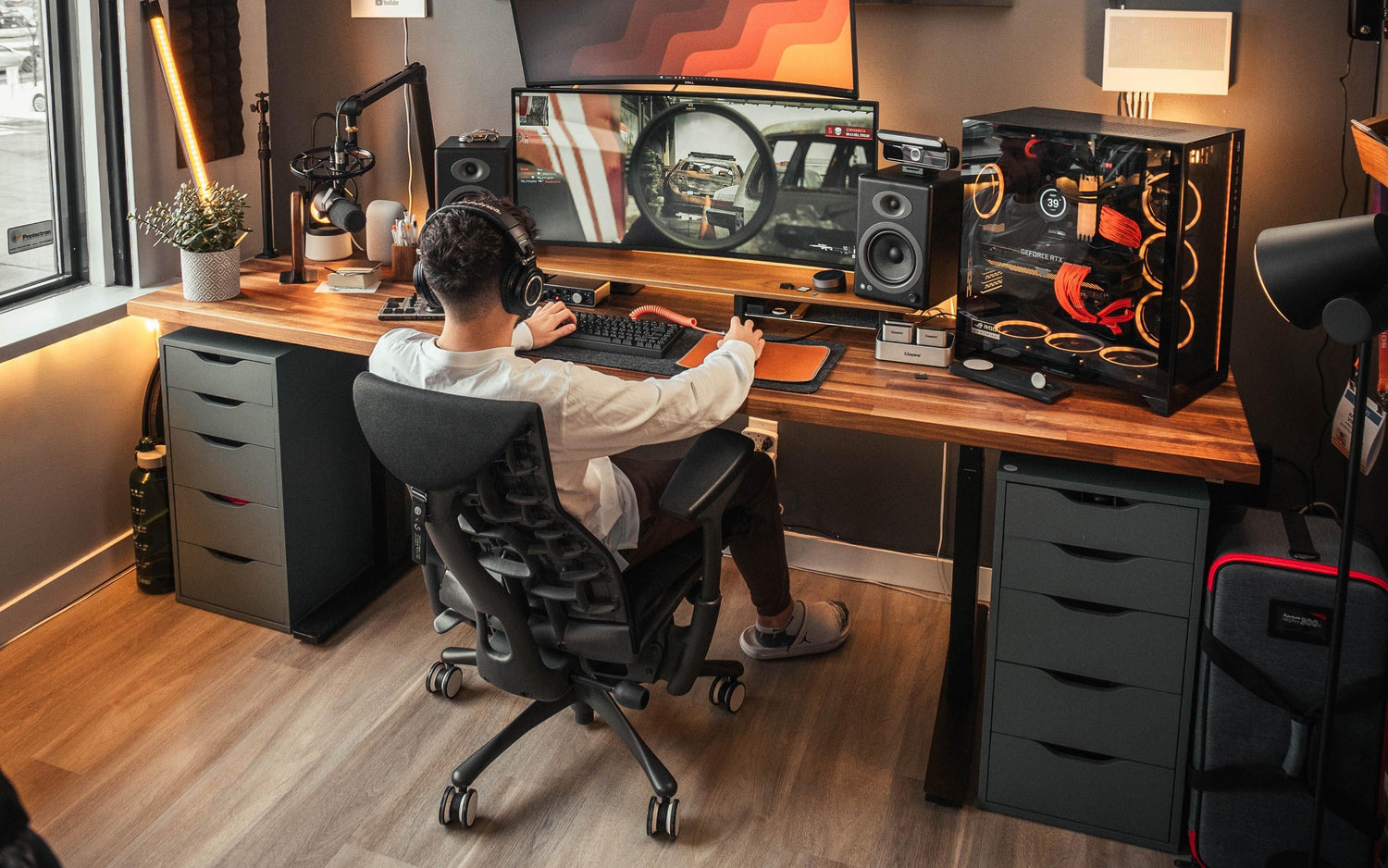 Những ý tưởng thiết kế góc setup phong cách gaming - HyperWork